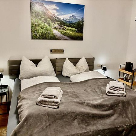 Lechtaler Alpenblick Landeck - Privatzimmer & Ferienwohnung Exterior foto